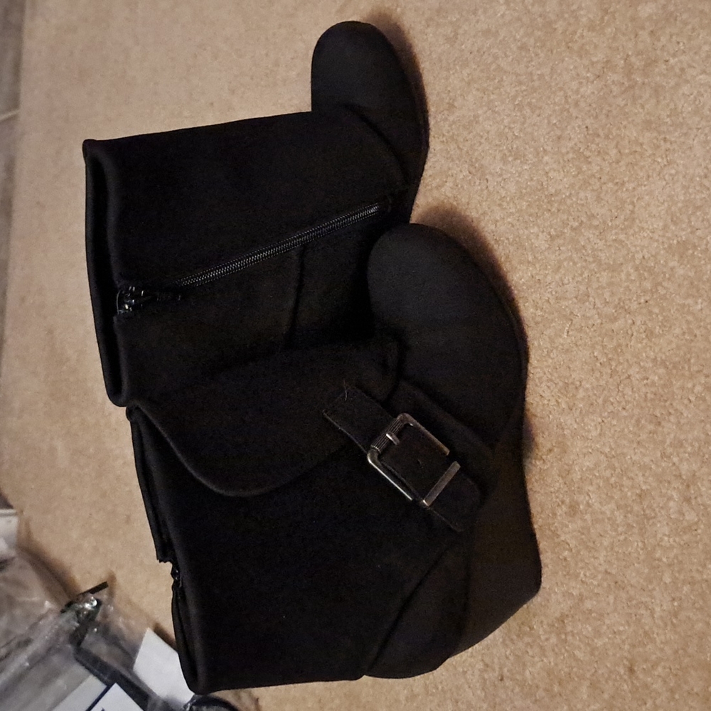 American rag booties, 8 1/2, black